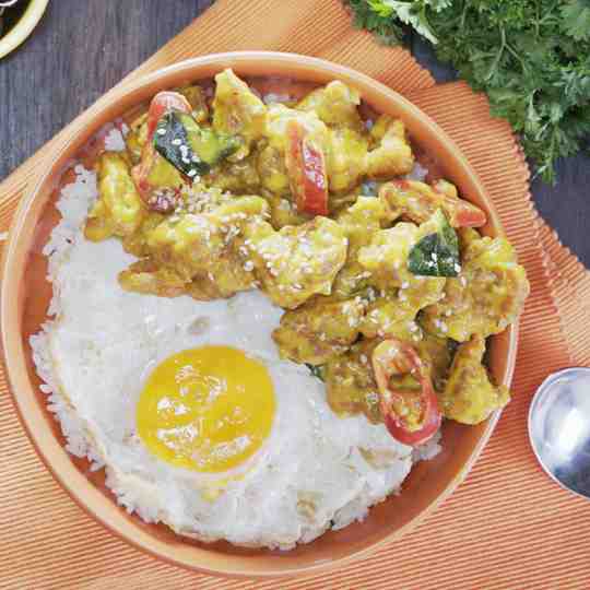 Ayam Goreng Saus Telur Asin