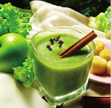 DETOX JUICE Green Banana Apple Pie